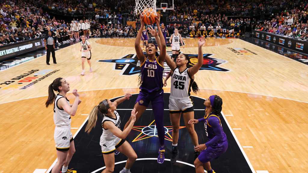 How to watch Iowa vs. LSU women's basketball in the Elite Eight