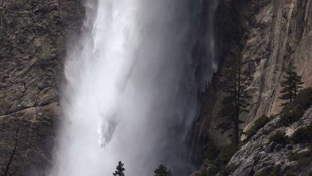 Yosemite National Park campgrounds close over flood threat - Vimarsana News