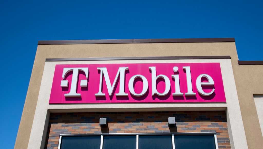 TMobile to buy almost all of US Cellular in 4.4 billion deal