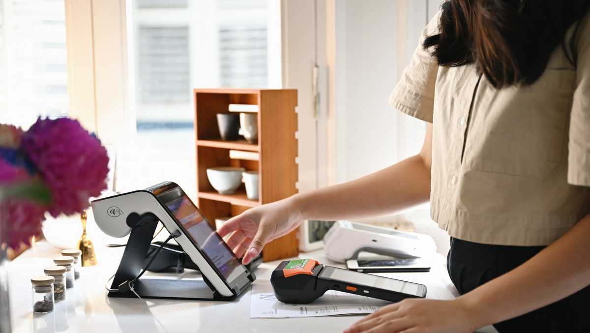 Lower sales and frozen loans: How the government shutdown is hurting small businesses