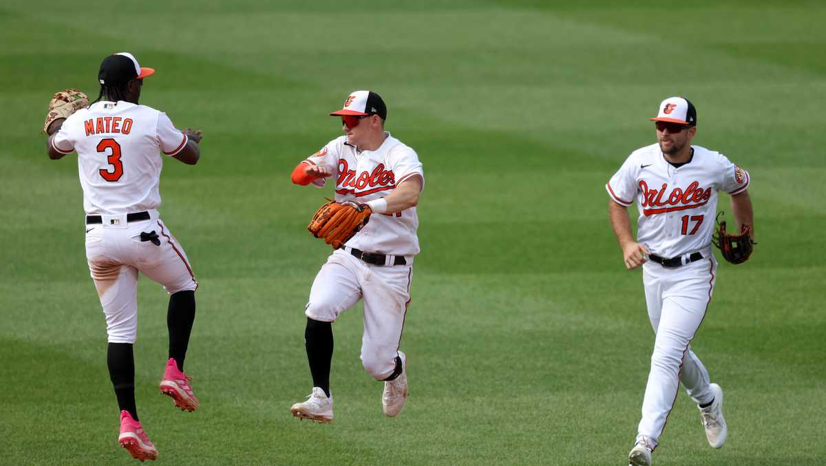 Orioles complete 3-game sweep of Rangers with 2-1 win