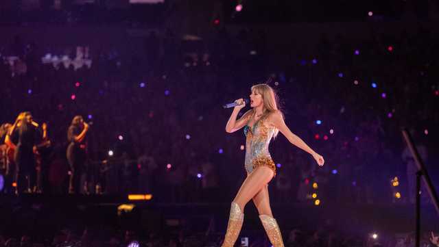 Taylor Swift announces Eras Tour concert film - Vimarsana News