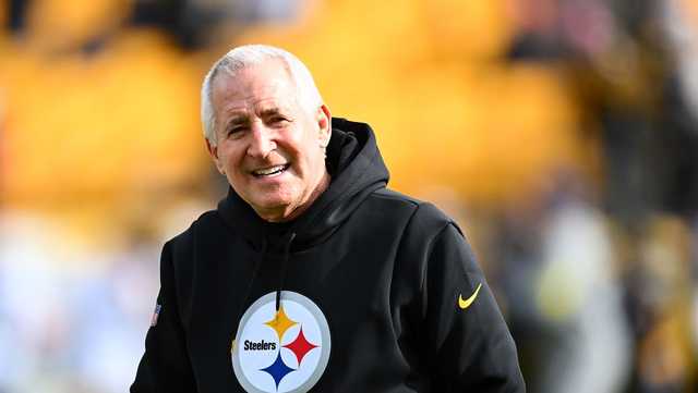 Steelers coach Danny Smith tore his rotator cuff during ugly sideline collision - Vimarsana News