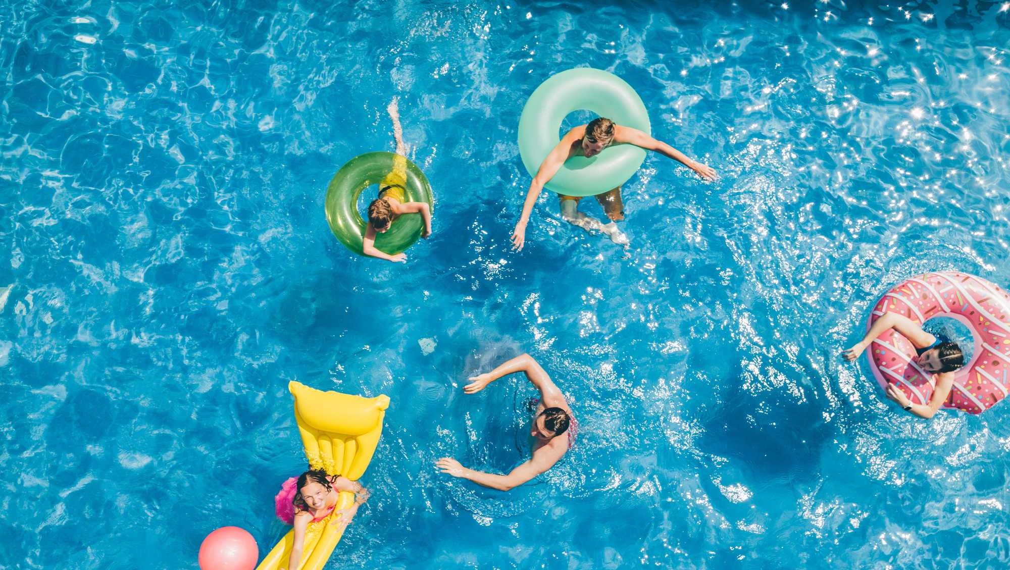 Free pool passes offered to families in Bernalillo County and Albuquerque - Vimarsana News