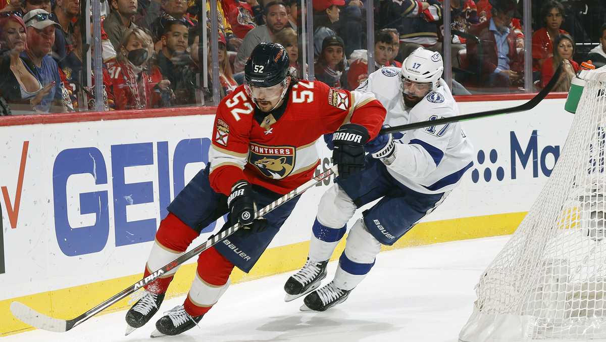 Colton scores with seconds left, Lightning beat Panthers 2-1 in Game 2