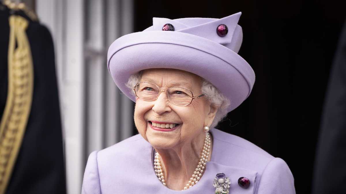 Nebraska flags flown at halfstaff to honor Queen Elizabeth II