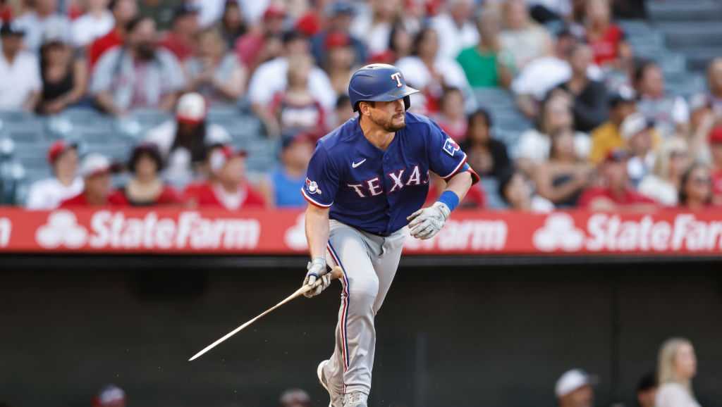 Lyle's strong start leads Rangers over sloppy Red Sox, 10-1 Southwest News  - Bally Sports