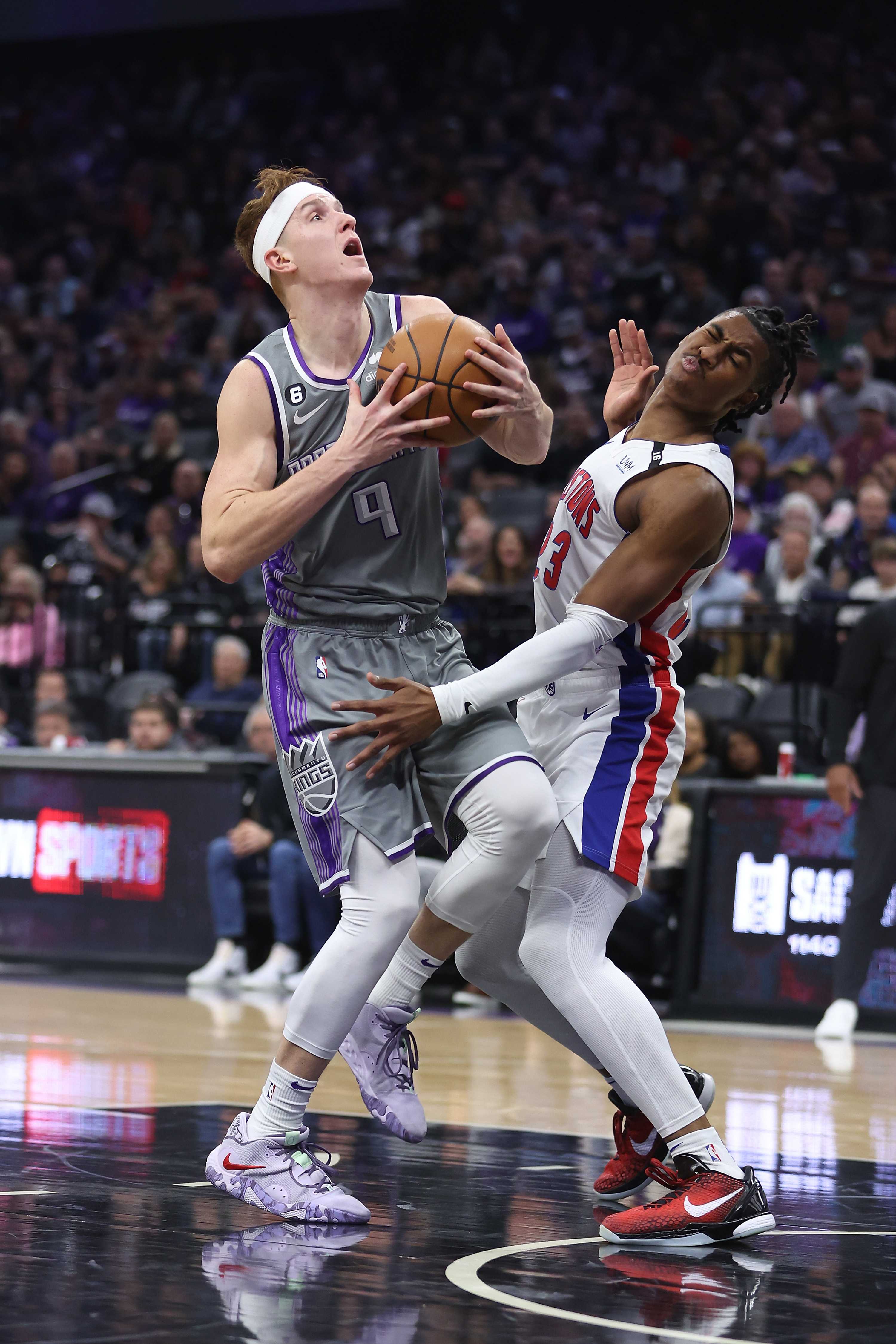 Kings beat Pistons 137-129, extend winning streak to 6 games