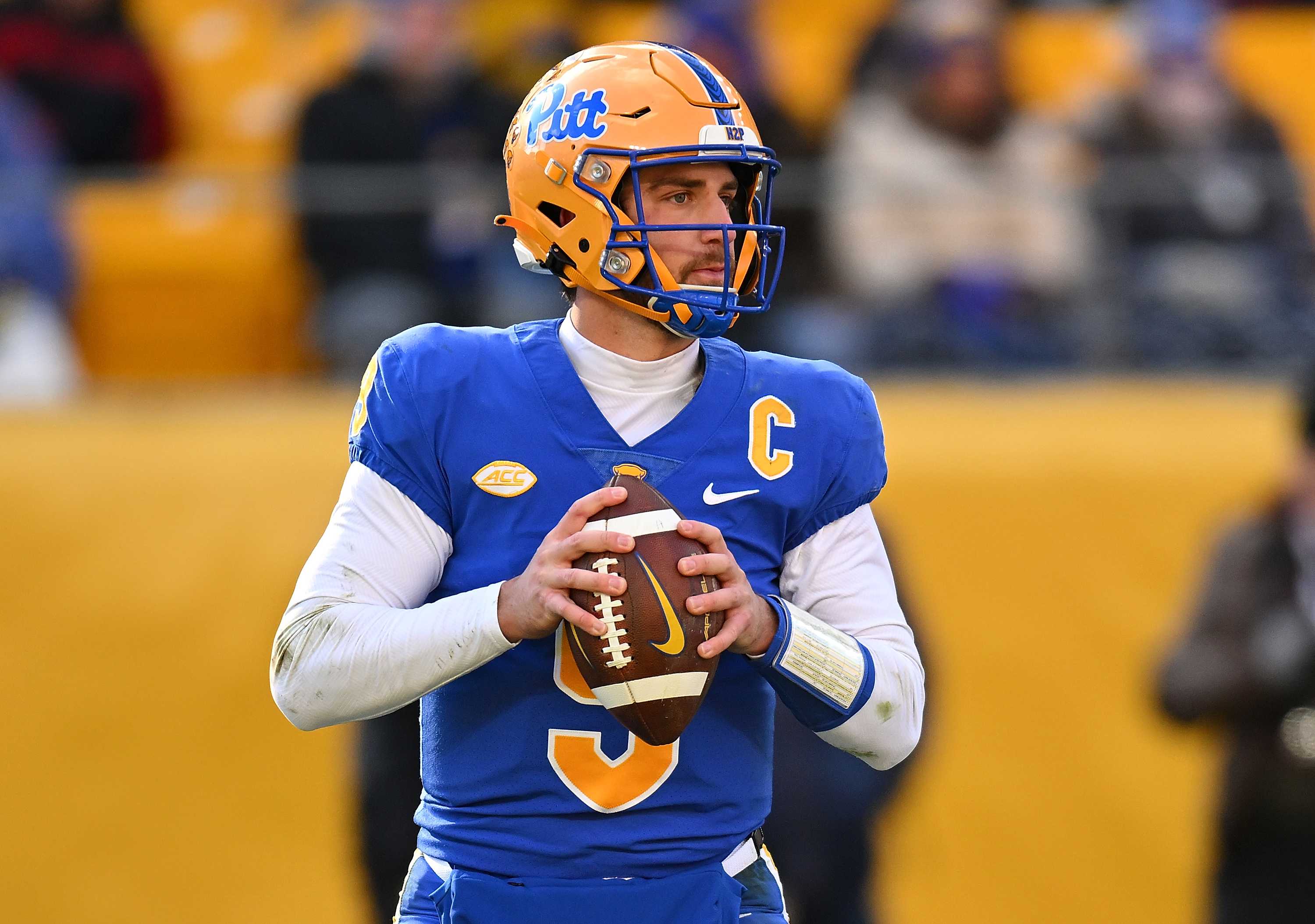 Kedon Slovis: Pitt QB To Enter Transfer Portal