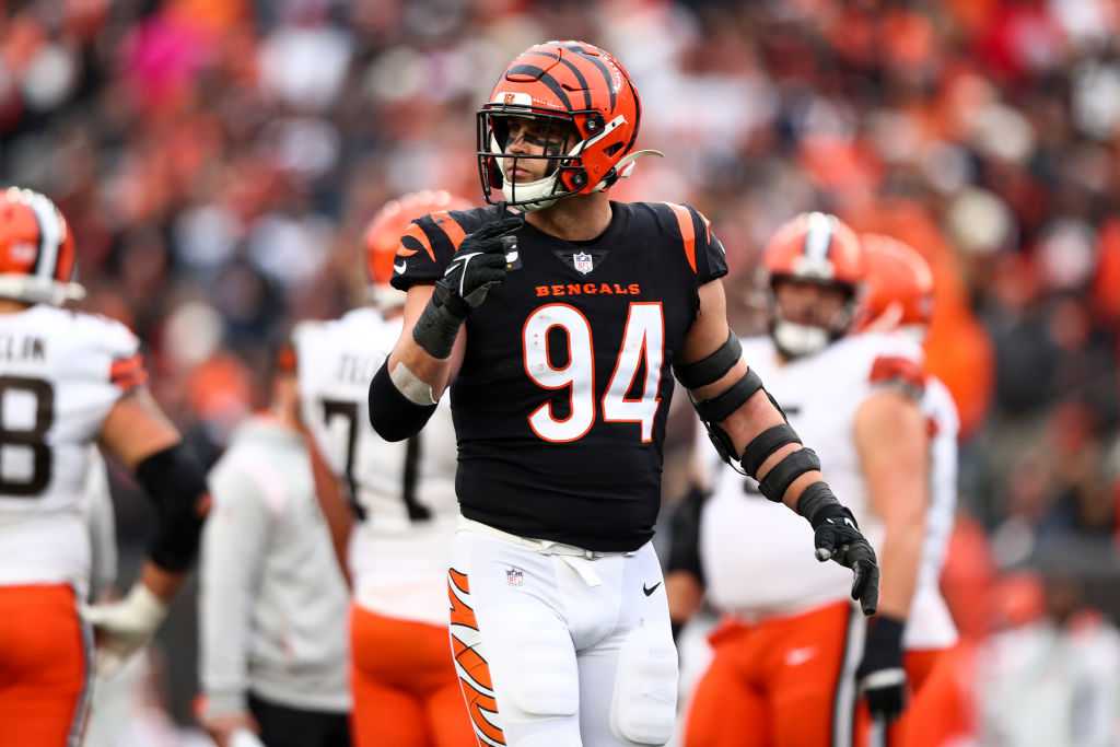 Report: Hubbard To Be Sidelined With Calf Injury, Bengals 'hope' For ...