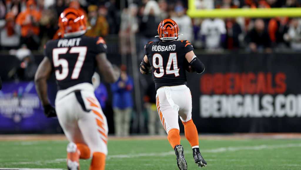 Cincinnati Bengals defensive end Sam Hubbard breaks down his 98-yard fumble  return touchdown