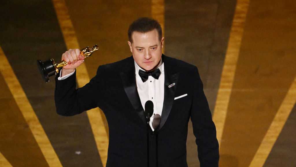 Brendan Fraser wins Best Actor for his role in 