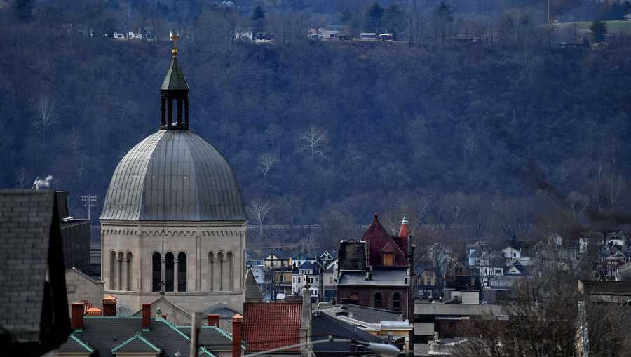 Wheeling police: Demolition crew finds dead body in abandoned house