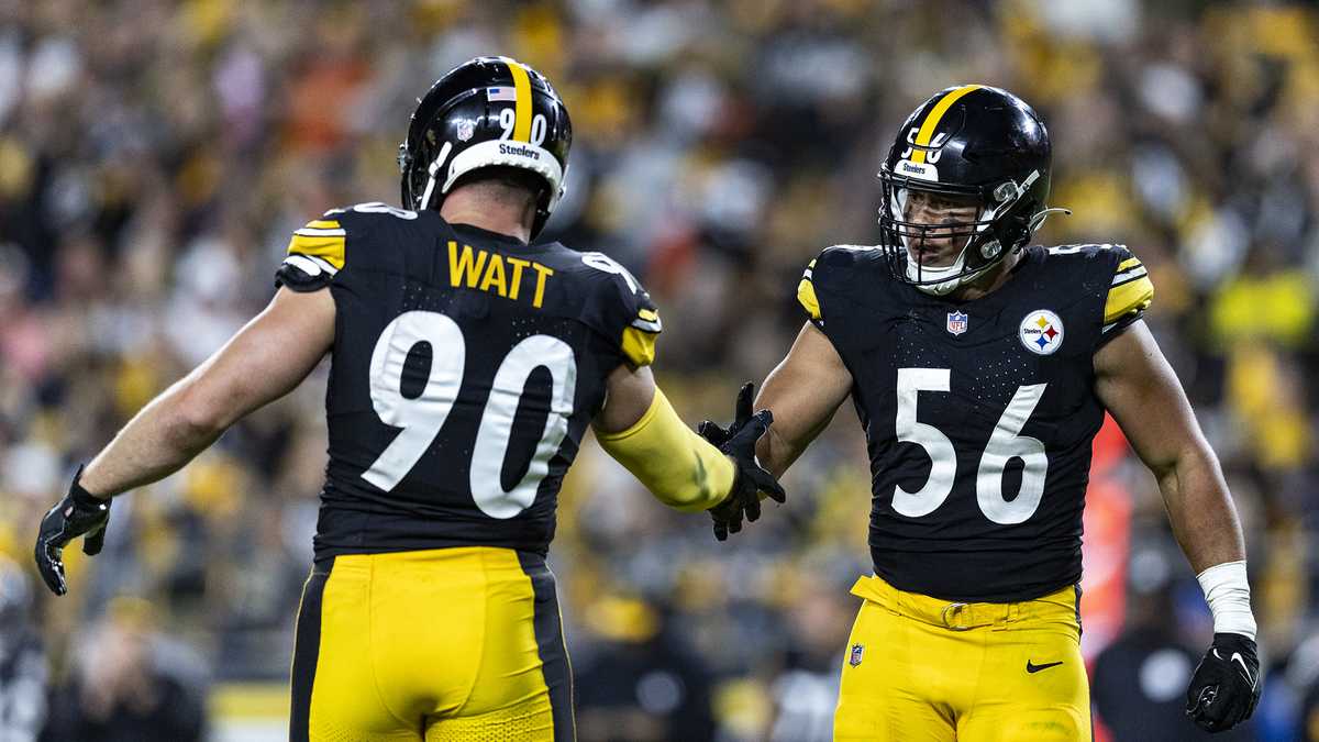 Pickett hits Pickens for late touchdown as Steelers rally to stun