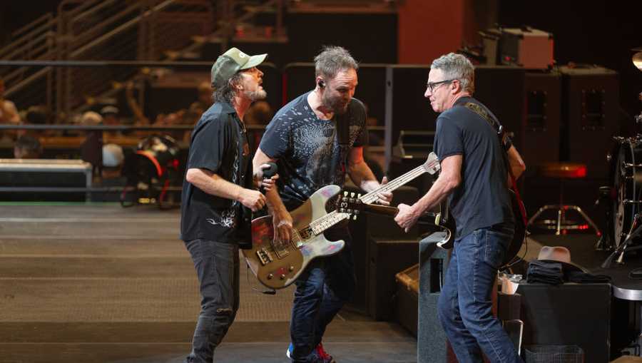 Pearl Jam's worldwide tour to stop in Baltimore