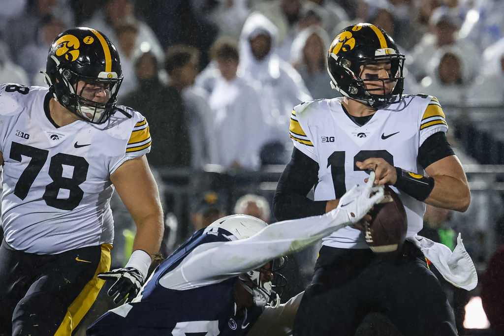 Iowa Football: Penn State Shuts Out Hawkeyes In Happy Valley