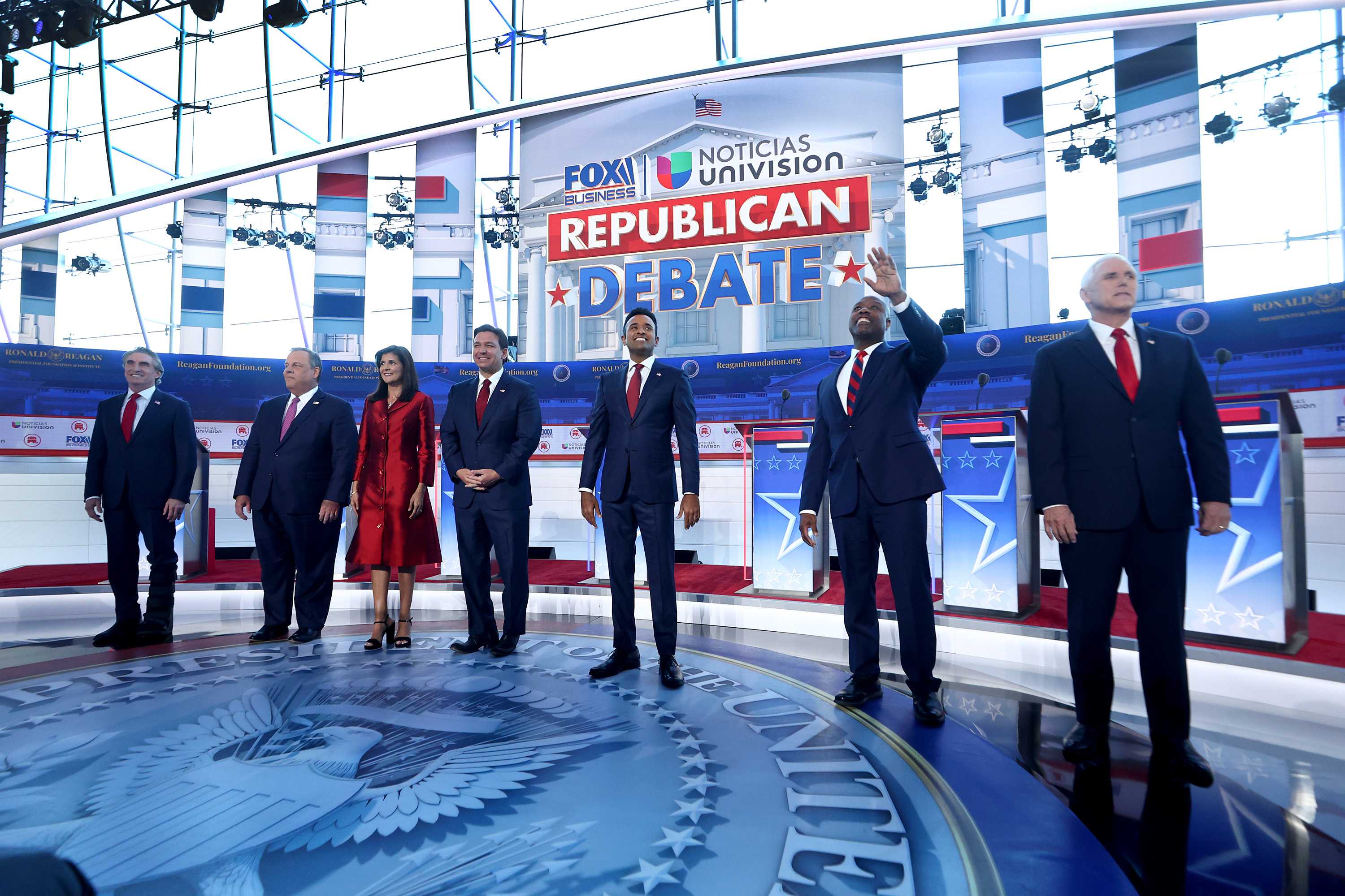 GOP debate highlights: Republican candidates came out swinging on