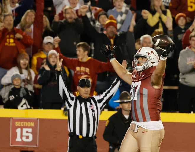 AMES,&#x20;IA&#x20;-&#x20;OCTOBER&#x20;7&#x3A;&#x20;Tight&#x20;end&#x20;Easton&#x20;Dean&#x20;&#x23;87&#x20;of&#x20;the&#x20;Iowa&#x20;State&#x20;Cyclones&#x20;celebrates&#x20;scoring&#x20;a&#x20;touchdown&#x20;in&#x20;the&#x20;second&#x20;half&#x20;of&#x20;play&#x20;at&#x20;Jack&#x20;Trice&#x20;Stadium&#x20;on&#x20;October&#x20;7,&#x20;2023&#x20;in&#x20;Ames,&#x20;Iowa.&#x20;The&#x20;Iowa&#x20;State&#x20;Cyclones&#x20;won&#x20;27-14&#x20;over&#x20;the&#x20;TCU&#x20;Horned&#x20;Frogs&#x20;&#x28;Photo&#x20;by&#x20;David&#x20;K&#x20;Purdy&#x2F;Getty&#x20;Images&#x29;