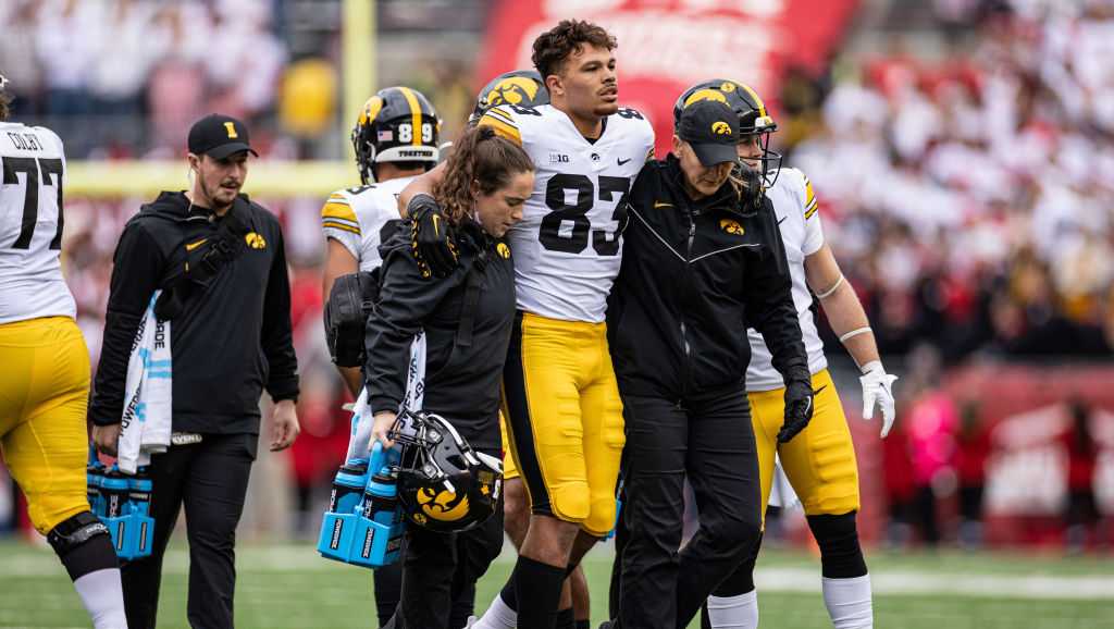 Hawkeyes down another weapon after Erick All's season-ending knee injury