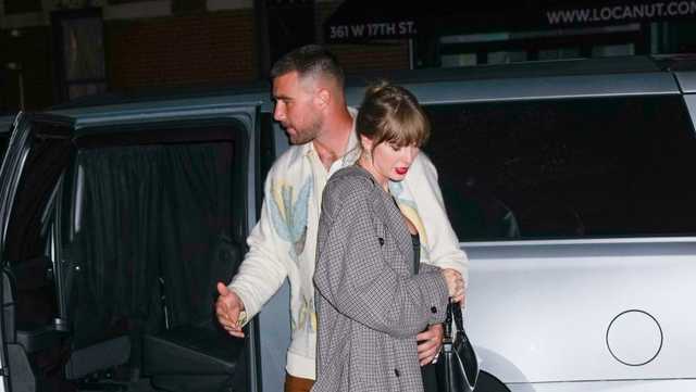 Travis Kelce reacts to Taylor Swift confirming their relationship - Vimarsana News