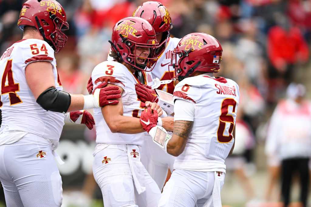 How To Watch The Iowa State At Baylor Football Game