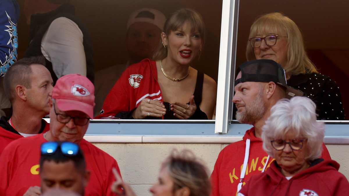 Taylor Swift's Music Banned By Philadelphia Radio Station For Eagles Game