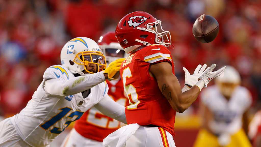 Justin Herbert interception seals Chargers' loss to Chiefs - Los Angeles  Times