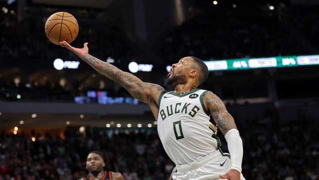 Damian Lillard scores 34 points as the Bucks beat Pistons 120-118; Giannis ejected - Vimarsana News