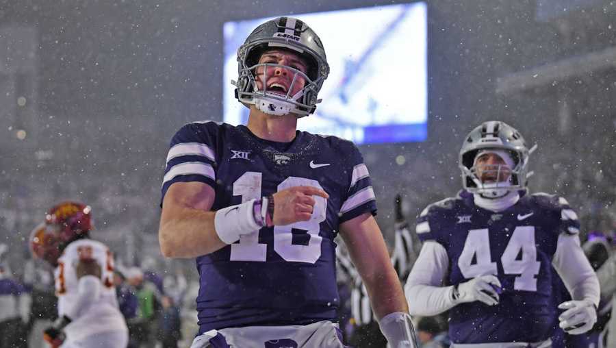 Kansas State quarterback Will Howard enters the portal