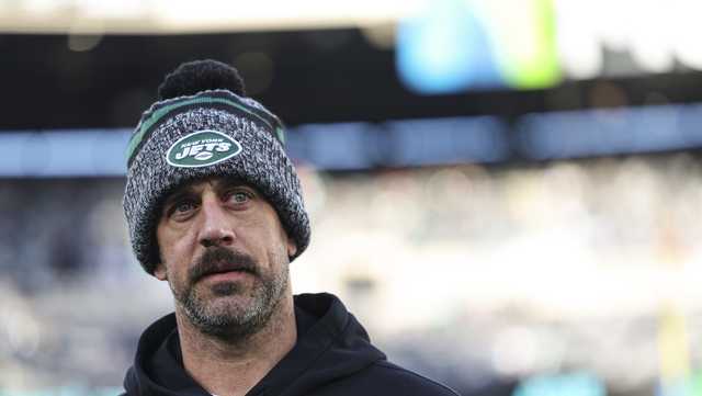 Aaron Rodgers returns to practice, unsure if he can play in games - Vimarsana News
