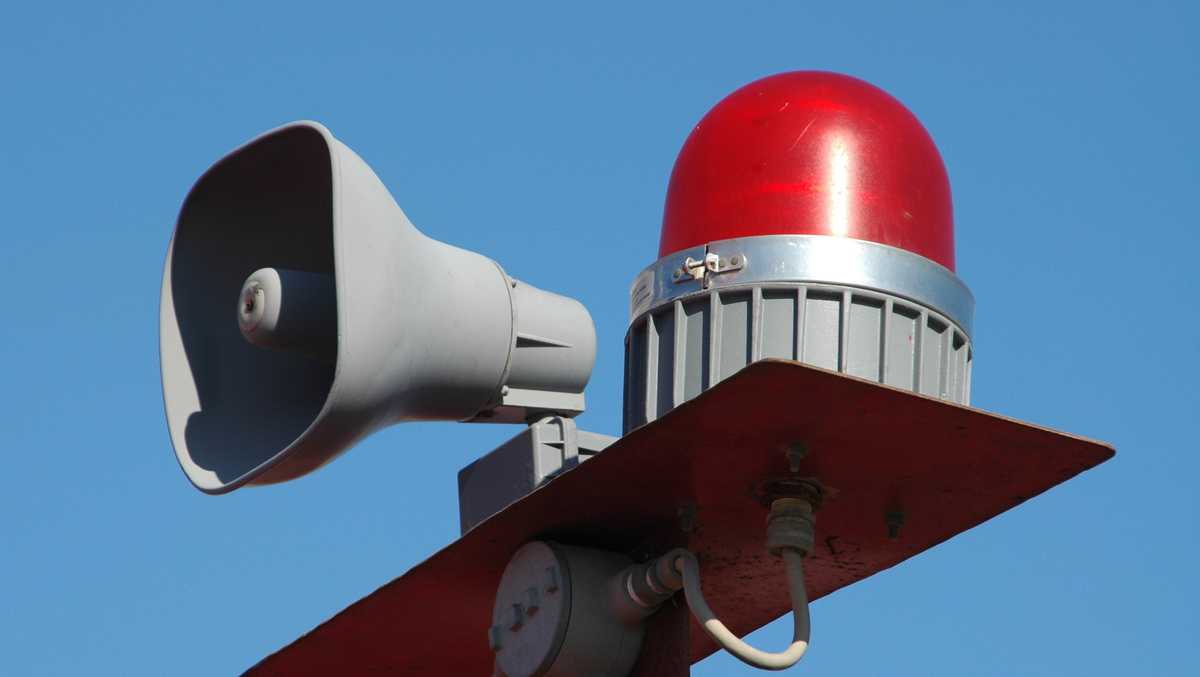 Emergency alert sent out to residents across Tri-State by mistake amid SWAT standoff