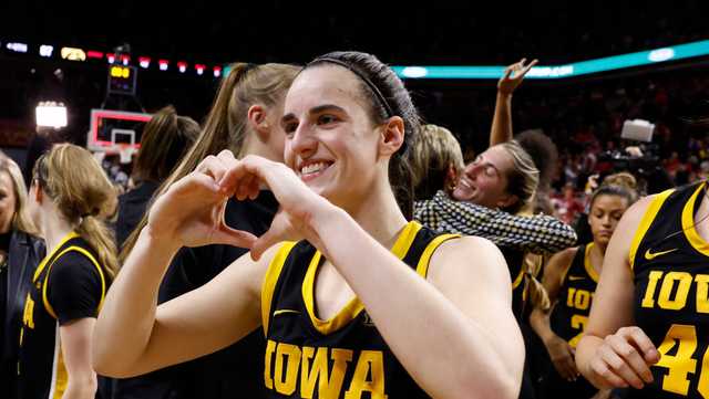 Happy golden birthday to Hawkeyes superstar Caitlin Clark - Vimarsana News