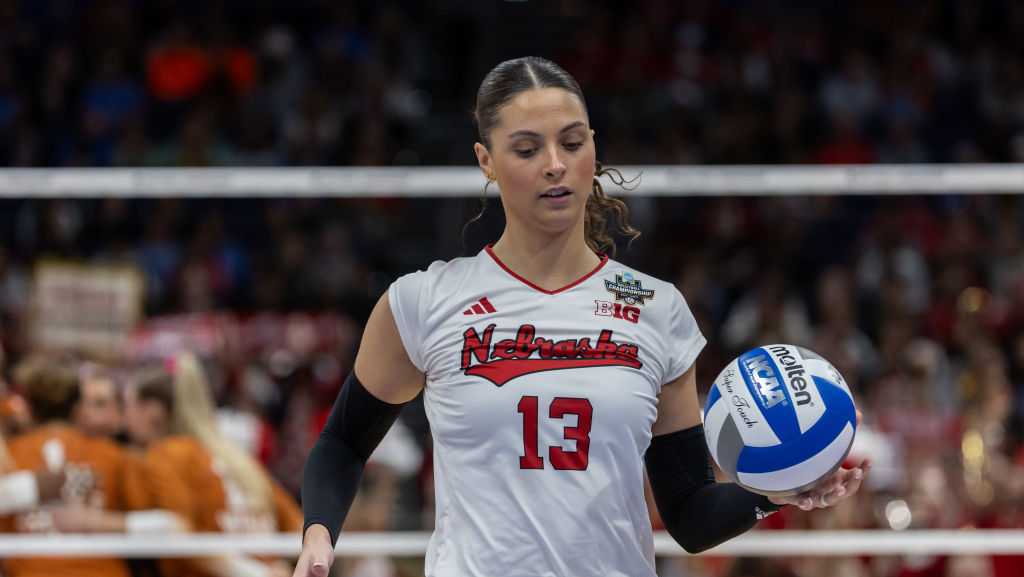 Husker volleyball Merritt Beason's senior season