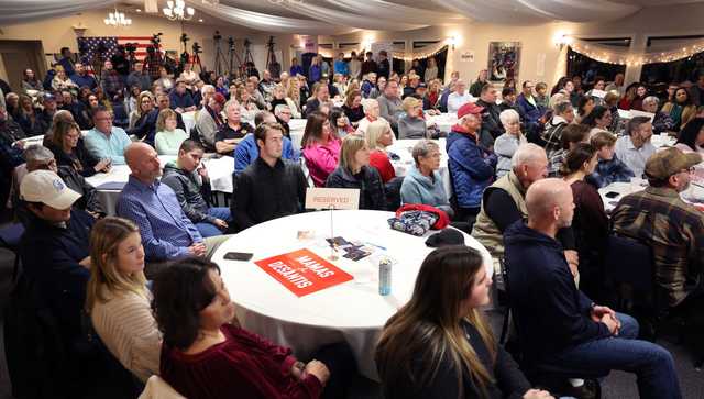 Feeling caucus confusion? Your guide to how Iowa works - Vimarsana News