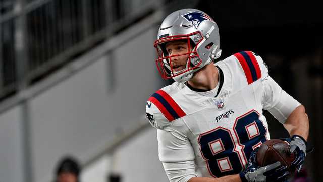 Report: Bengals to sign former Patriots, Dolphins TE Gesicki to 1-year deal - Vimarsana News