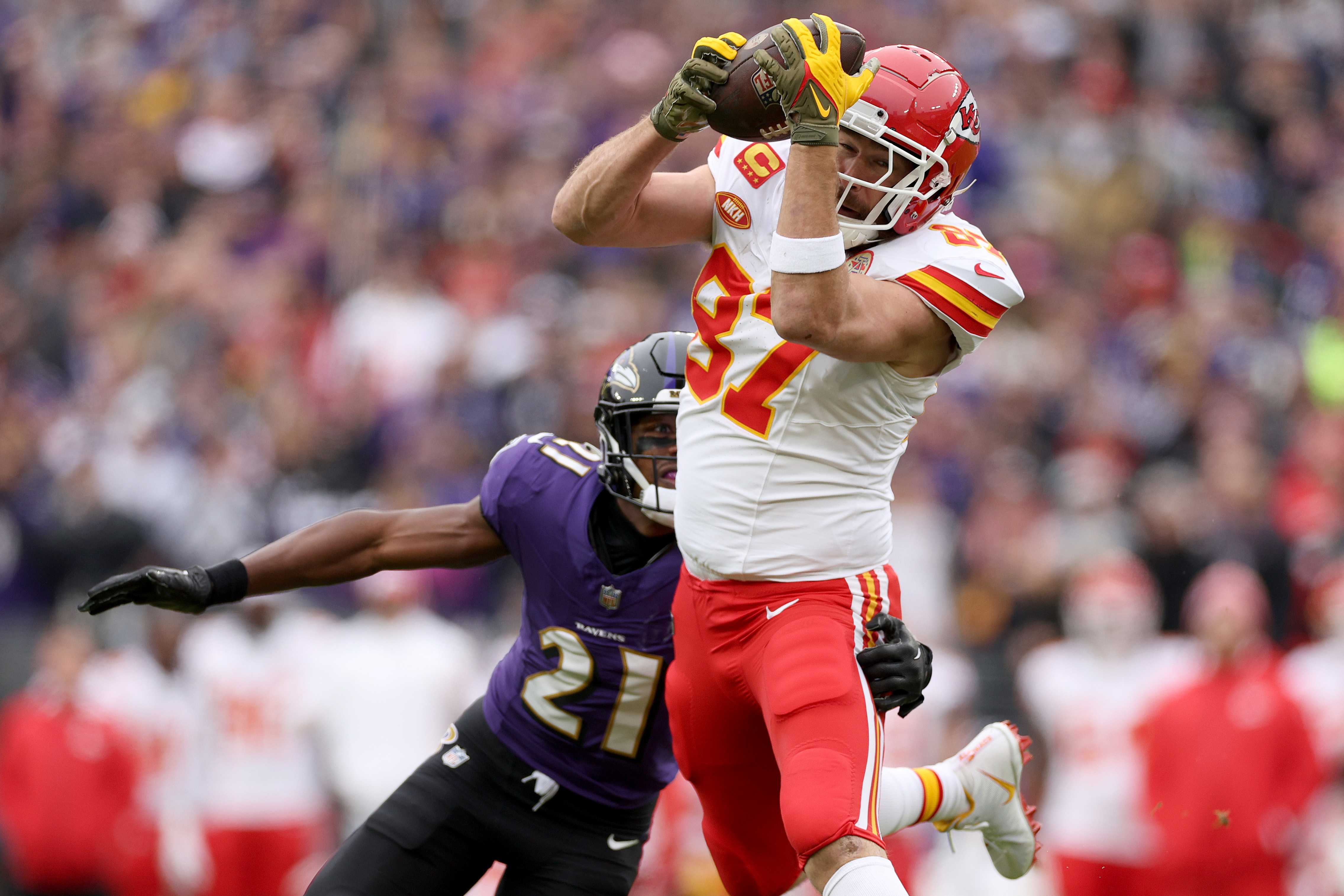 Travis Kelce Passes Jerry Rice For Most Playoff Receptions Ever