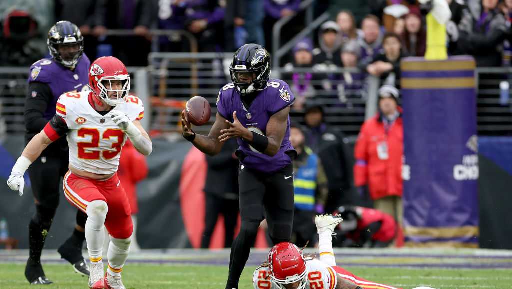 WATCH: Lamar Jackson catches his own pass during AFC Championship