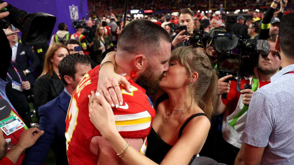 Taylor Swift at the Chiefs' 2024 Super Bowl show?