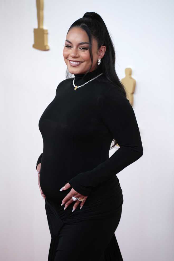 Vanessa Hudgens announces pregnancy with first child on Oscars red carpet