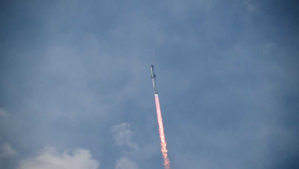 Watch Spacex Launches Starship On Third Test Flight 3000