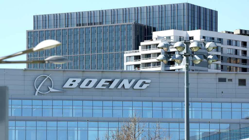 Families of plane crash victims ask US appeals court to revive a criminal case against Boeing