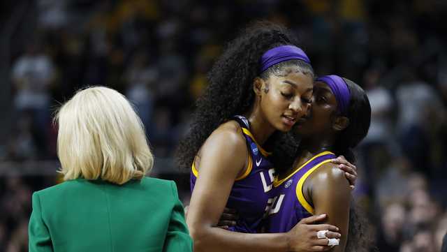 Flau'jae Johnson, Hailey Van Lith defend Angel Reese - Vimarsana News