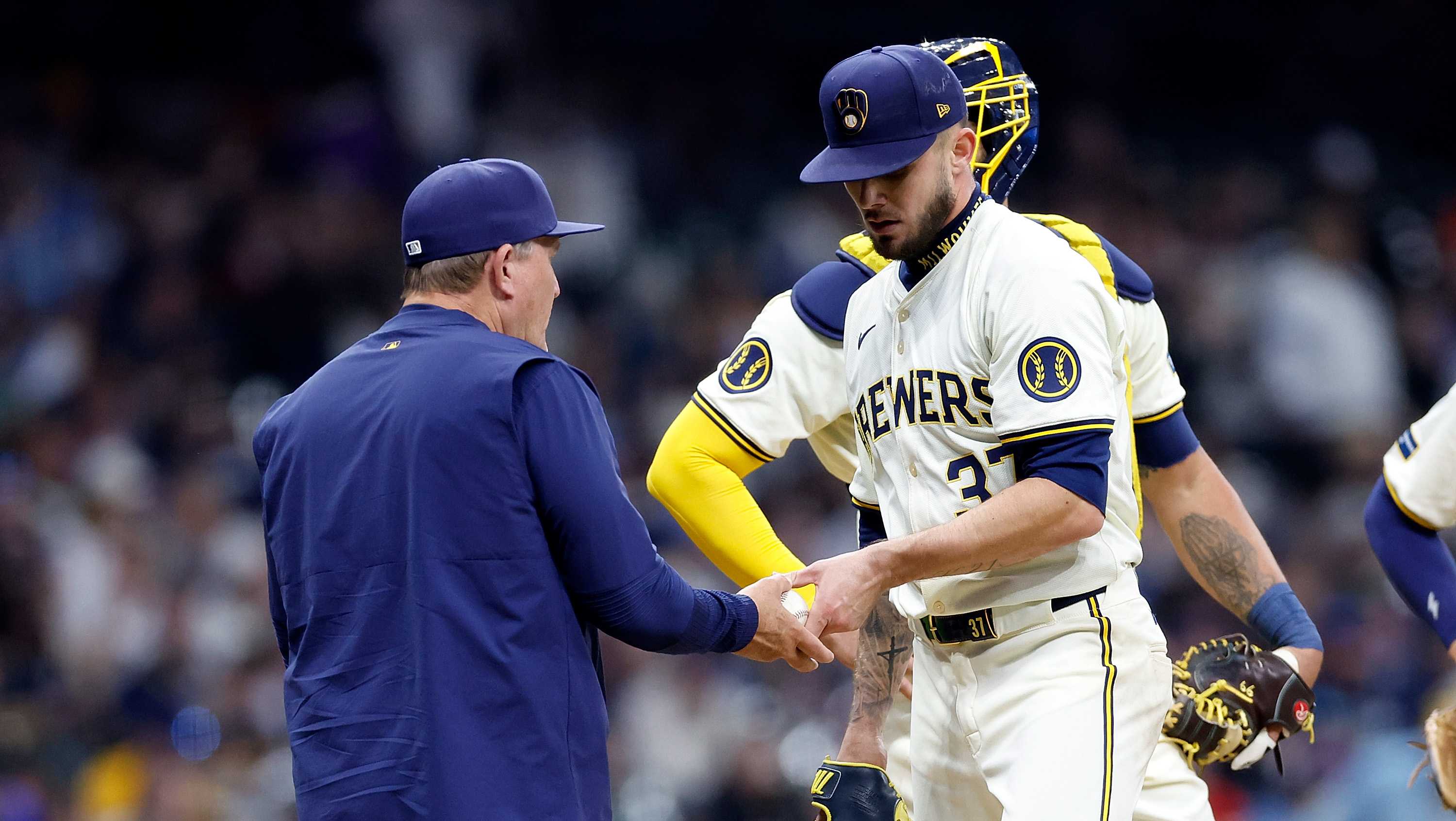 Hall gives up three runs as Brewers fall to Mariners - Vimarsana News