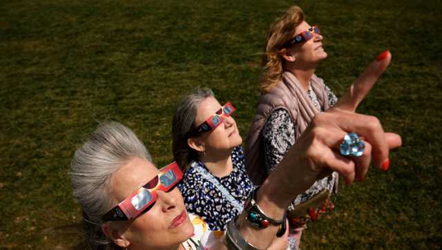 Now that the eclipse is over, here's what you can do with your eclipse glasses - Vimarsana News