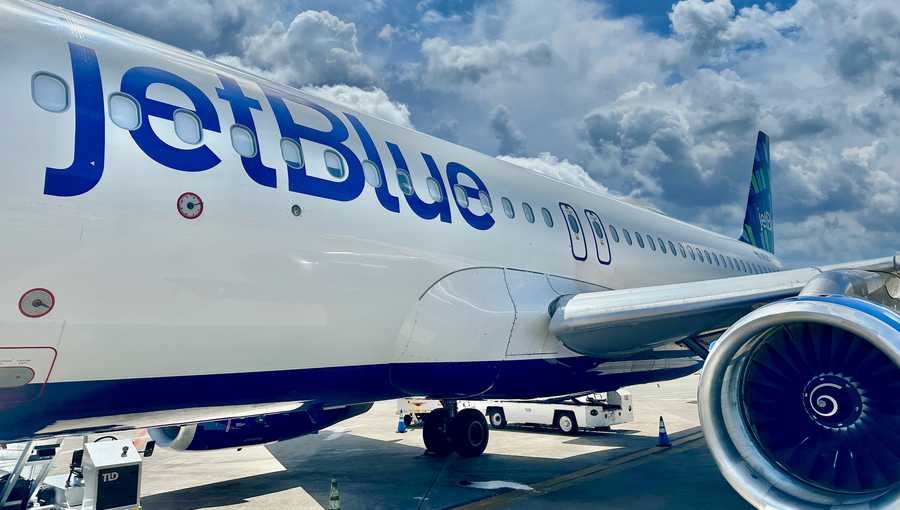 JetBlue flight veers off taxiway before departing from MCO - WESH