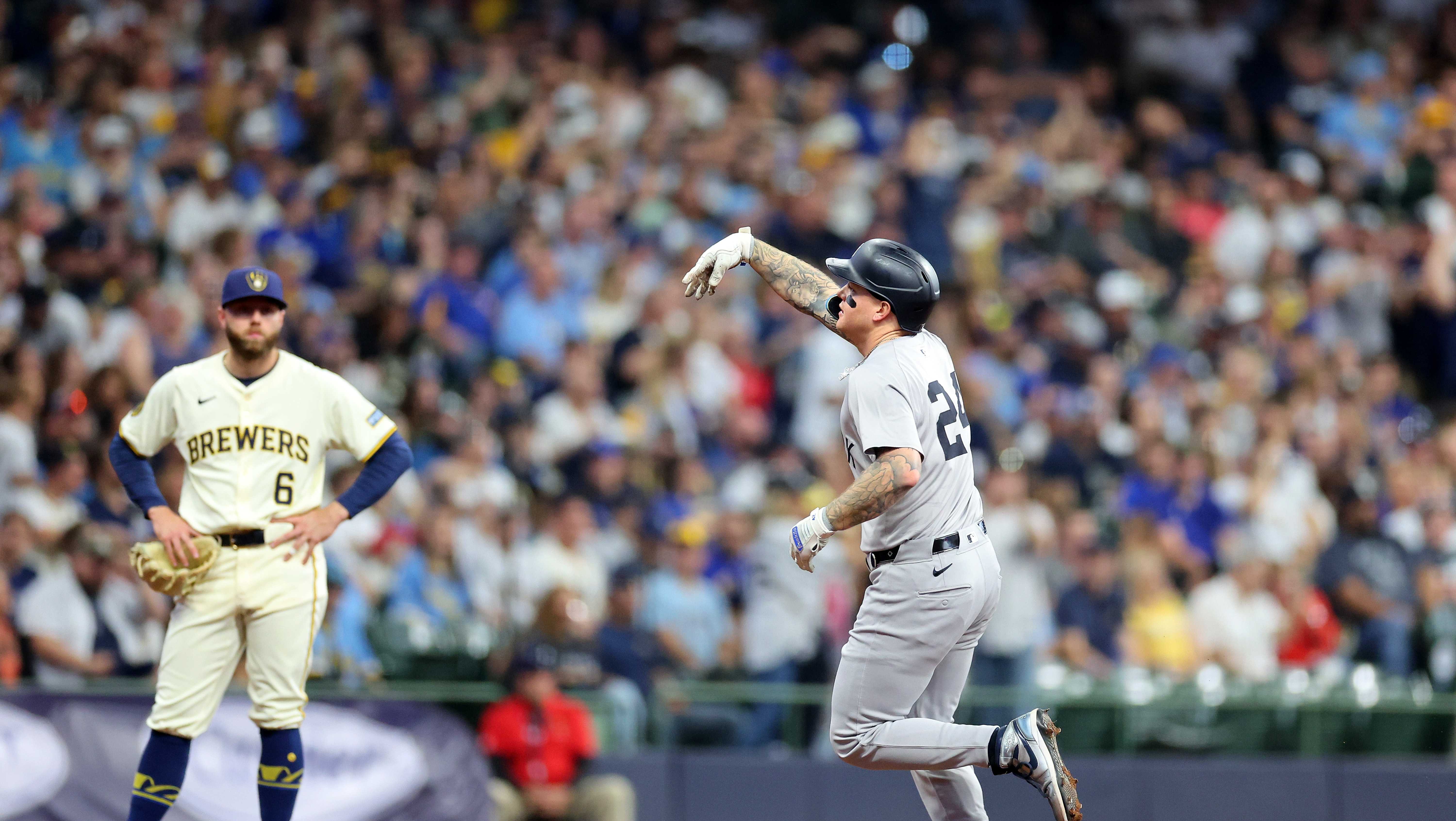 Yankees blowout Brewers in second game of three-game series - Vimarsana News