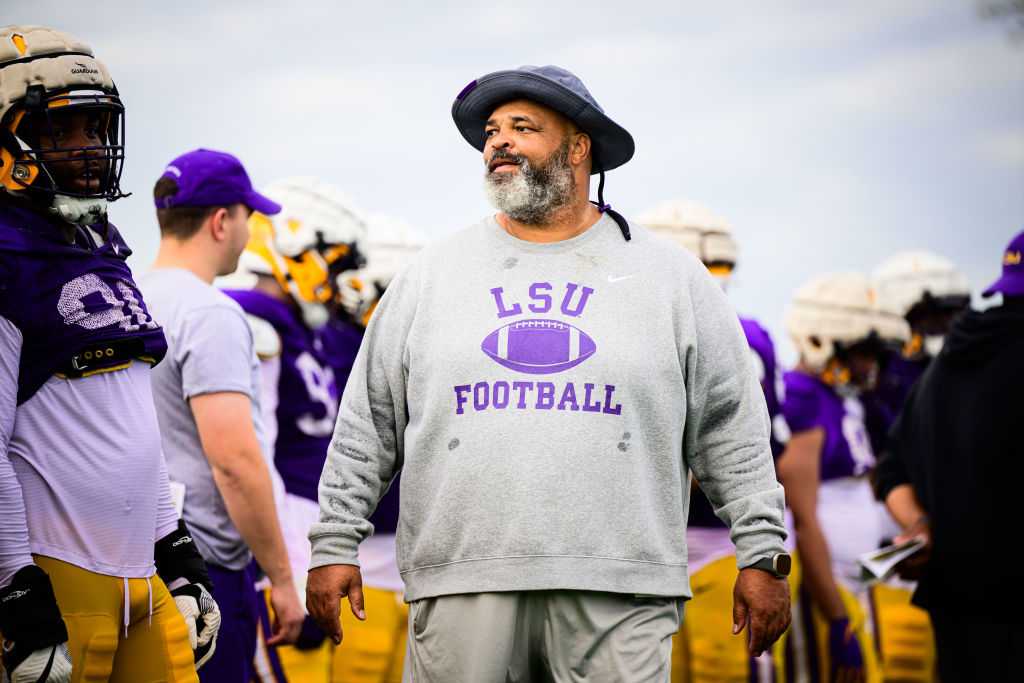 New Orleans Saints hire LSU defensive line coach Bo Davis