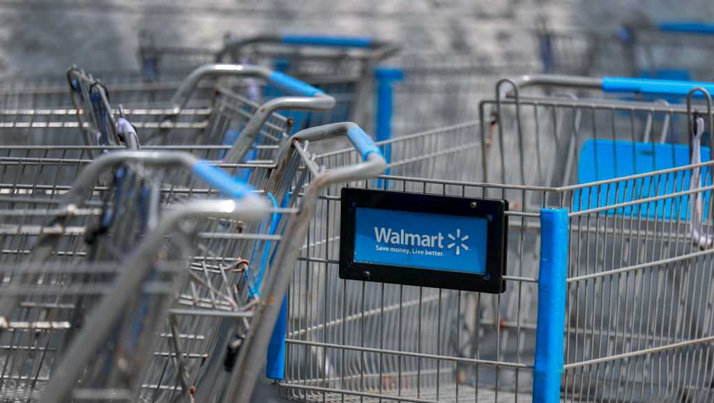 When do Walmart locations close ahead of Hurricane Milton?