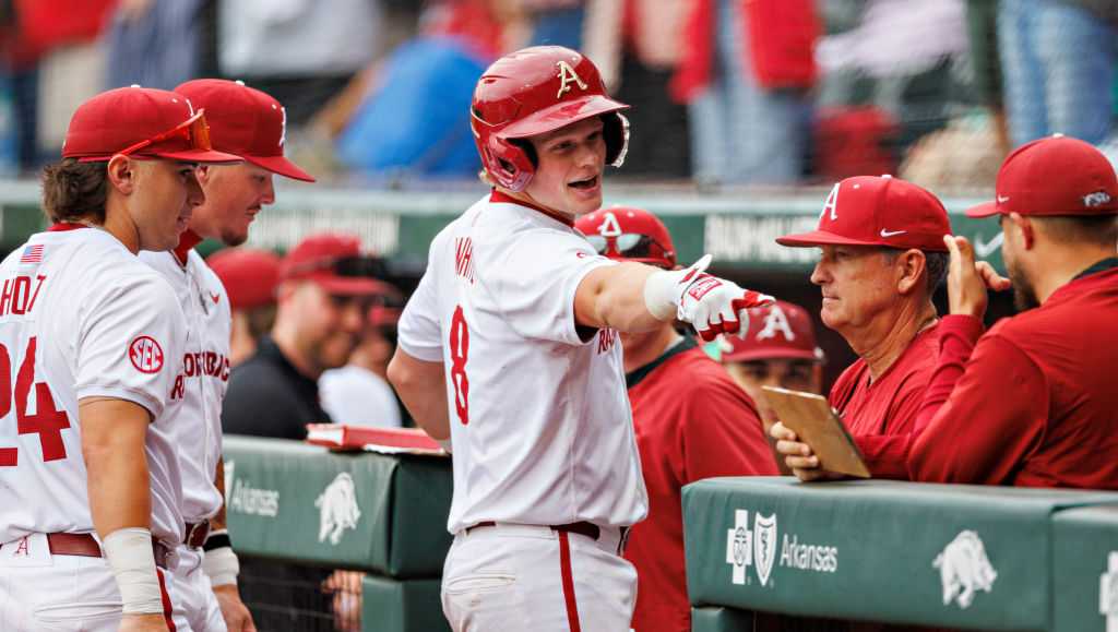 No. 5 Arkansas defeats SEMO in Fayetteville Regional opener - Vimarsana News