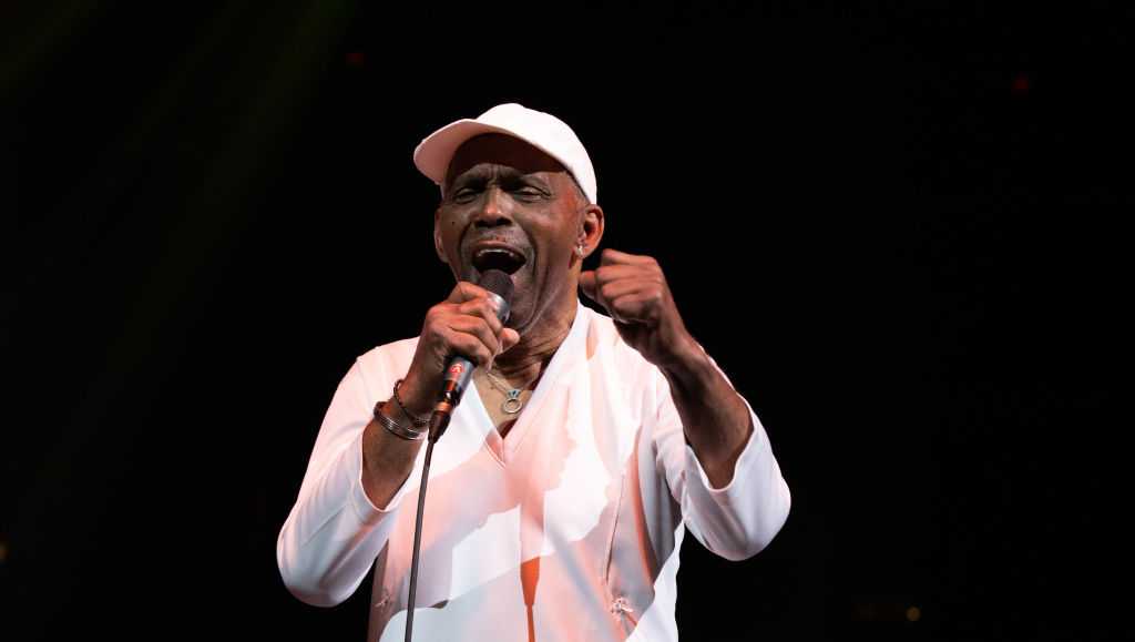 Soul singer Frankie Beverly dies at 77